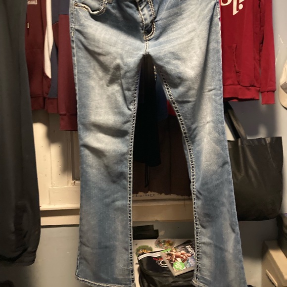 Jeans - Picture 2 of 2
